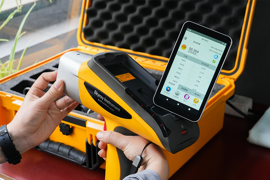 เครื่องเอ็กซ์เรย์สเปกโตรมิเตอร์แบบมือถือ Explorer
